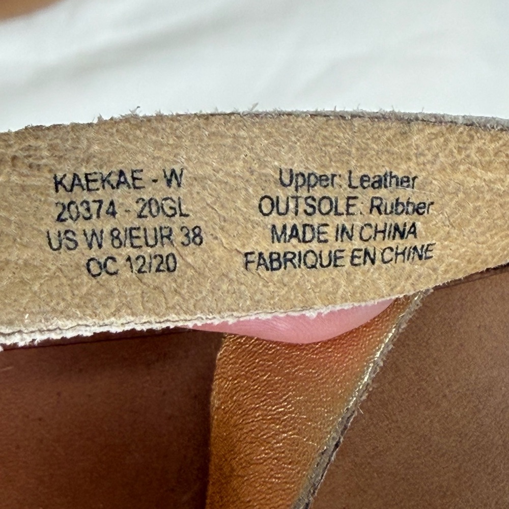 OluKai Kaekae Tapa Gold Flip Flop Comfort Thong Sandal Women's Leather 8 EU 38 - Picture 5 of 8